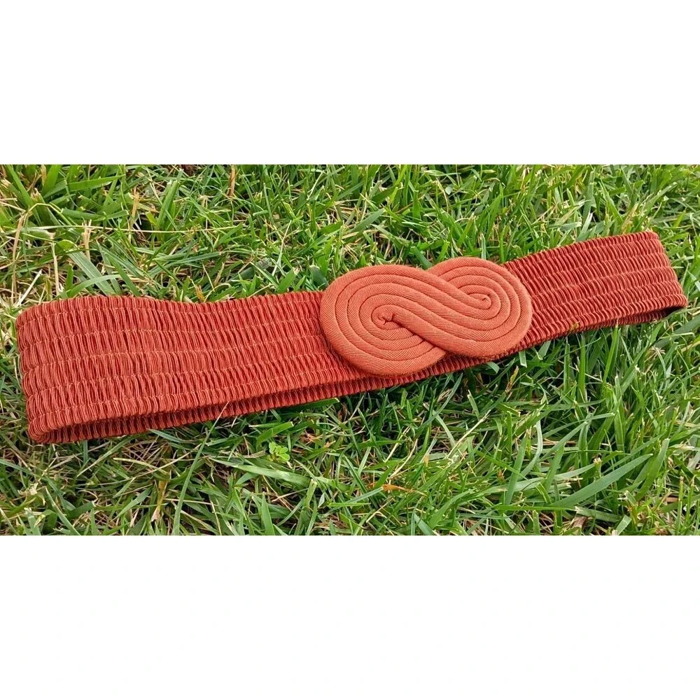 Vintage 1970s Rust Stretch Waist Belt Boho Mod Knot Buckle Wide Elastic Belt